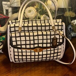 Coach Madison Madeline Peyton Tote 28082 Graphic Grid Black White